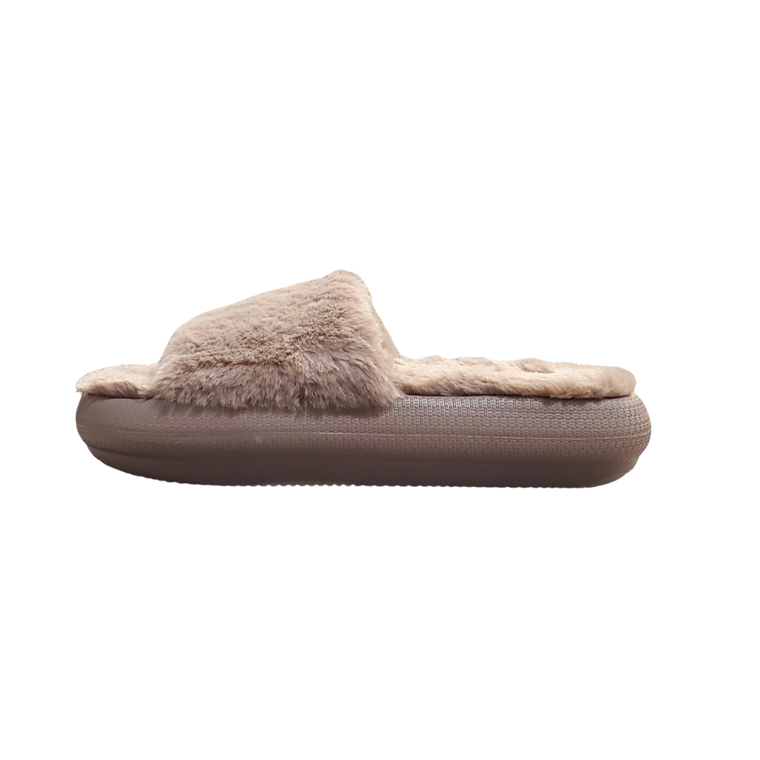 32 Degree Heat Plush Cushion Slide Brown