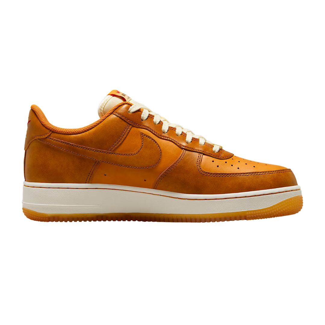 Nike Men’s Air Force 1 '07 LV8 Shoes – HQ3639-720