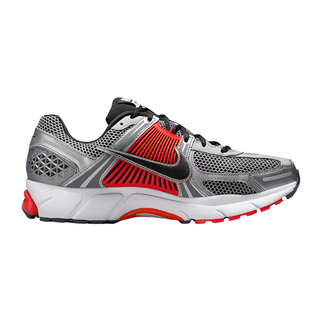 Nike Men’s Zoom Vomero 5 Shoes – Red/Sliver HV0926-095