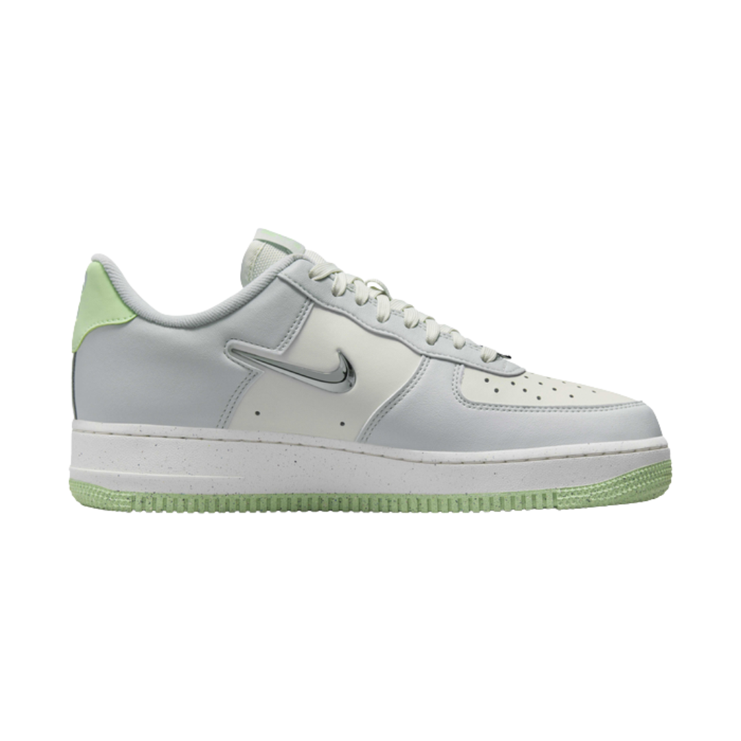 Nike Women's Air Force 1 '07 Next Nature SE – FN8540-001
