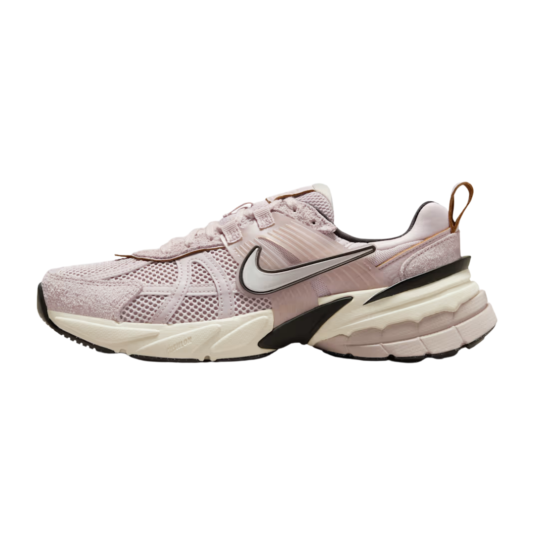 Nike Women’s V2K Run Shoes – N6703-001