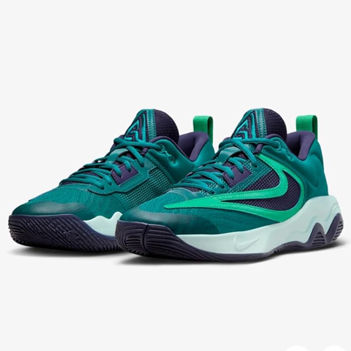Nike Men's Giannis Immortality 3 DZ7533-301