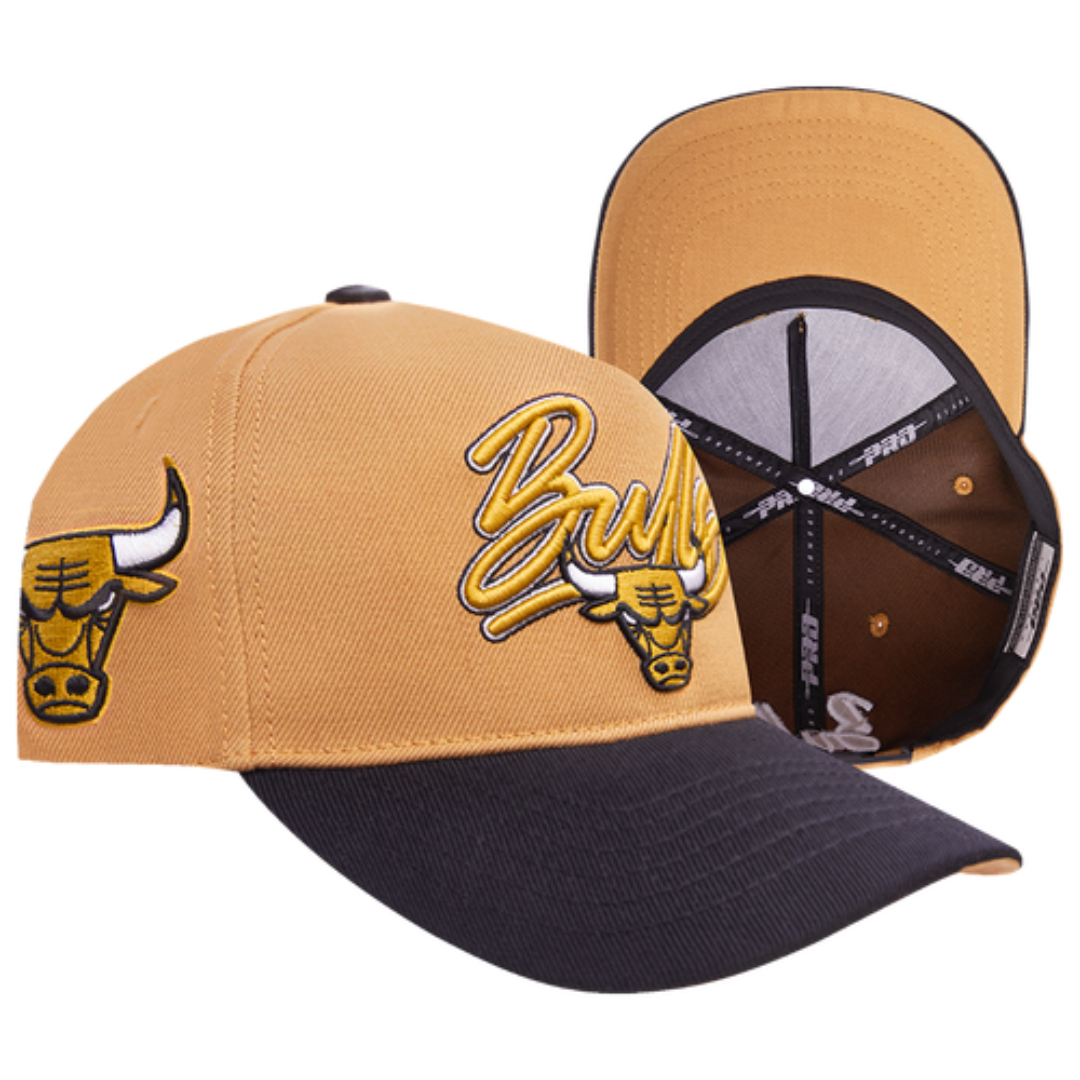 NBA Pro Standard Bulls Script Pinch Front Snapback