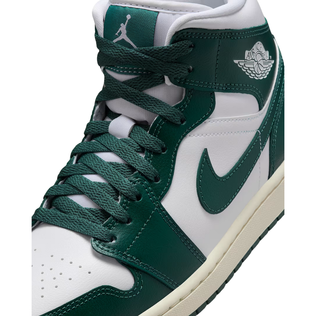 スニーカー Nike air jordan 1 mid women shoes BQ6472-133 Amazon.com | Air Jordan 1 Mid Women's Shoes (BQ6472-133