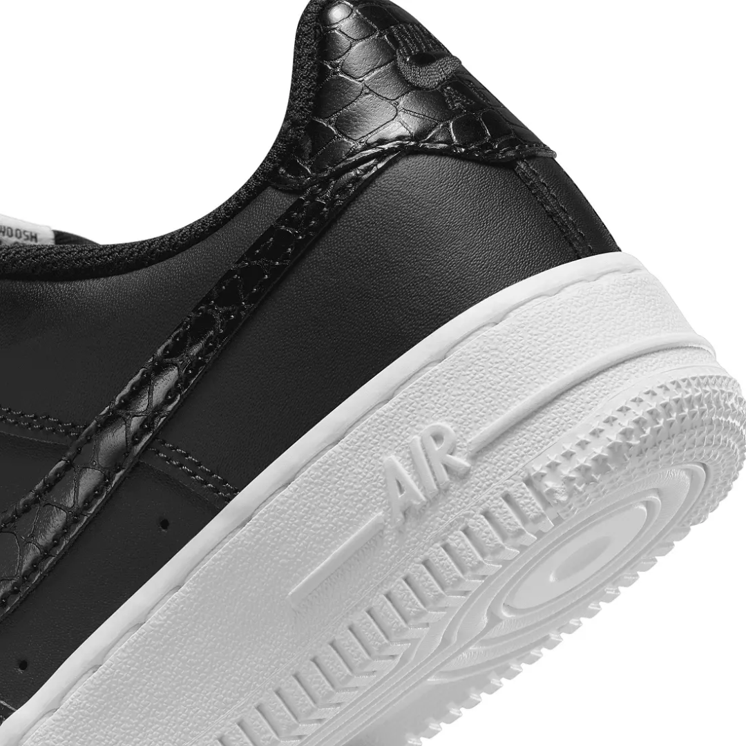 Nike Big Kids' Air Force 1 LV8 Big Kids' Shoes – FV7725-001