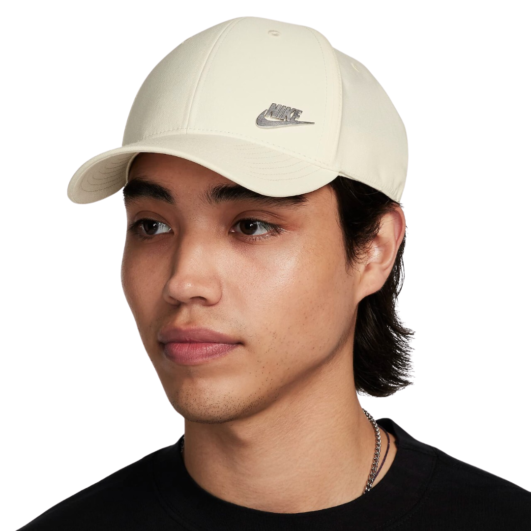 Nike Men's Dri-FIT Club Structured Metal Logo Strapback Cap