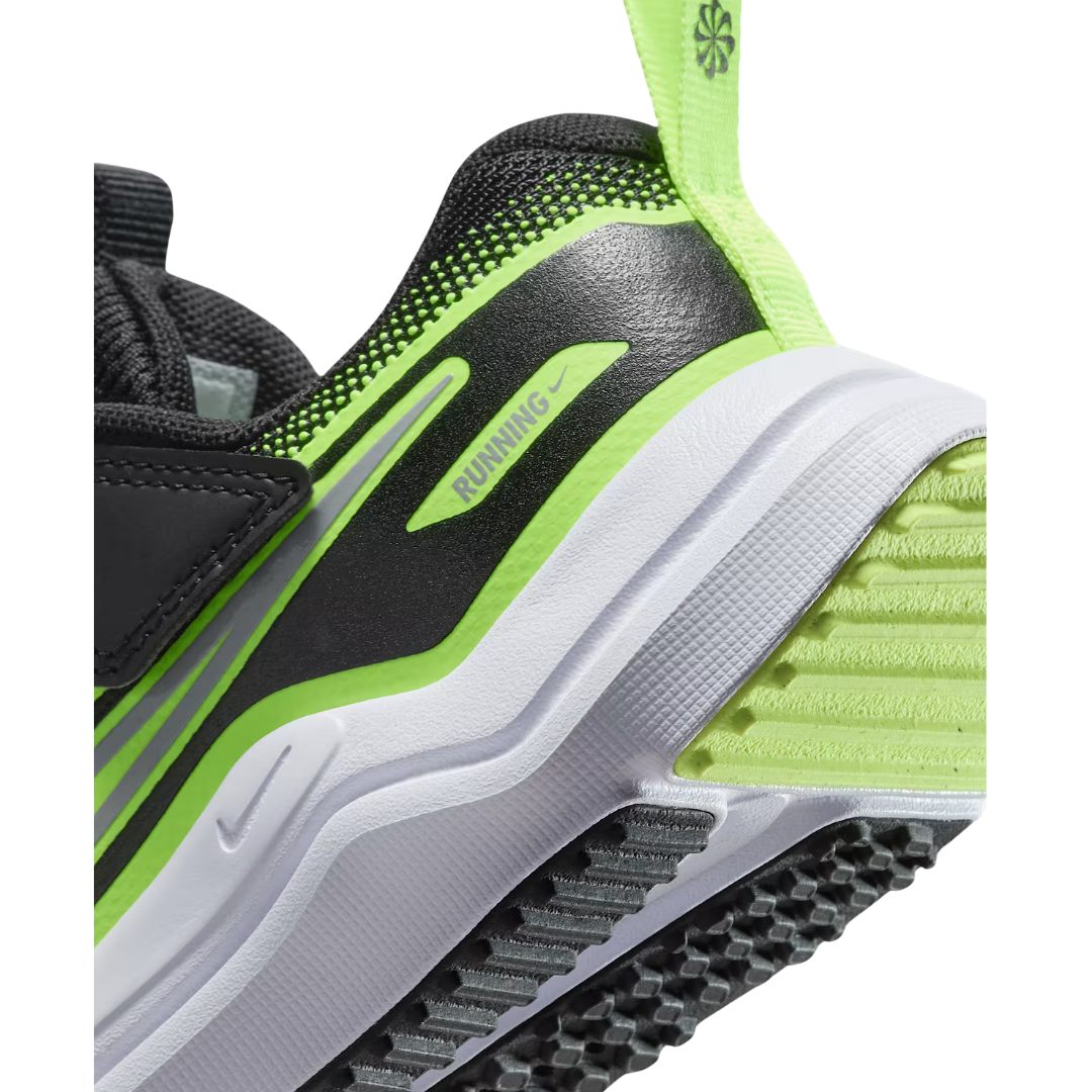 Nike Cosmic Runner Little Kids' Shoes – HM4400-005