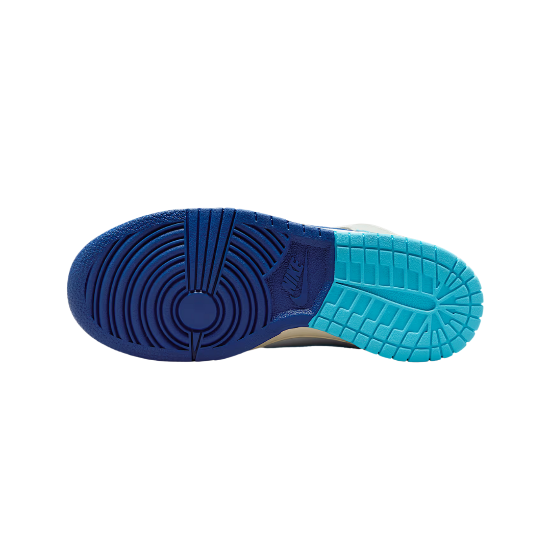 Nike Big Kids' Dunk High SE (GS) FN7995-100