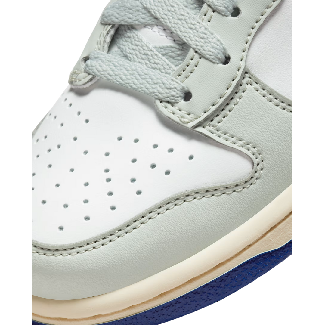 Nike Big Kids' Dunk High SE (GS) FN7995-100