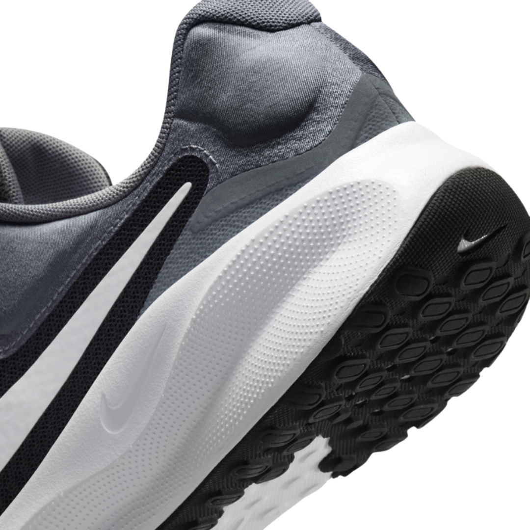 Nike Men's Revolution 7 Black Running Shoes