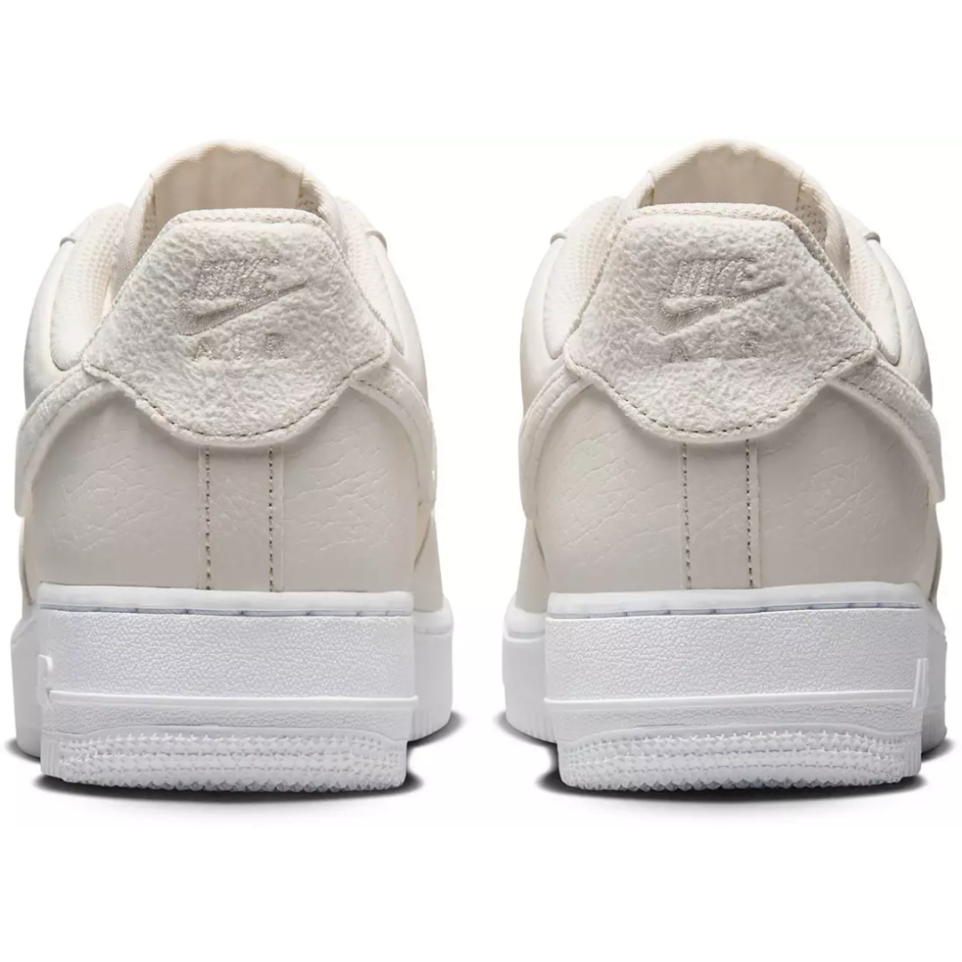 Nike Women's Air Force 1 '07 Shoes Sail White HQ3905-001