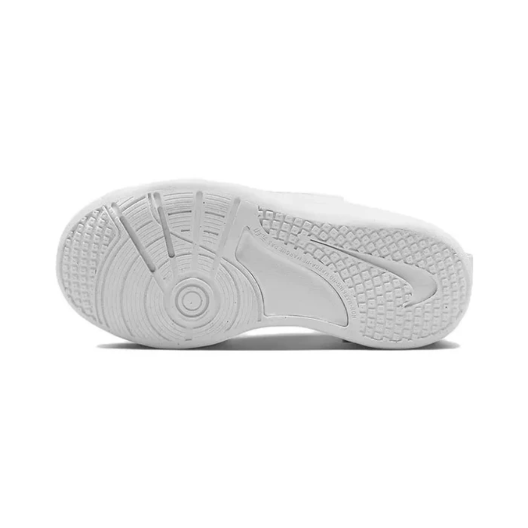 Nike Little Kids' Omni Multi-Court Low White Shoes DM9026-100