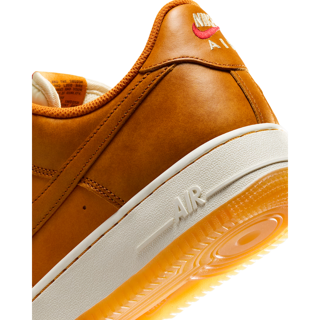 Nike Men’s Air Force 1 '07 LV8 Shoes – HQ3639-720