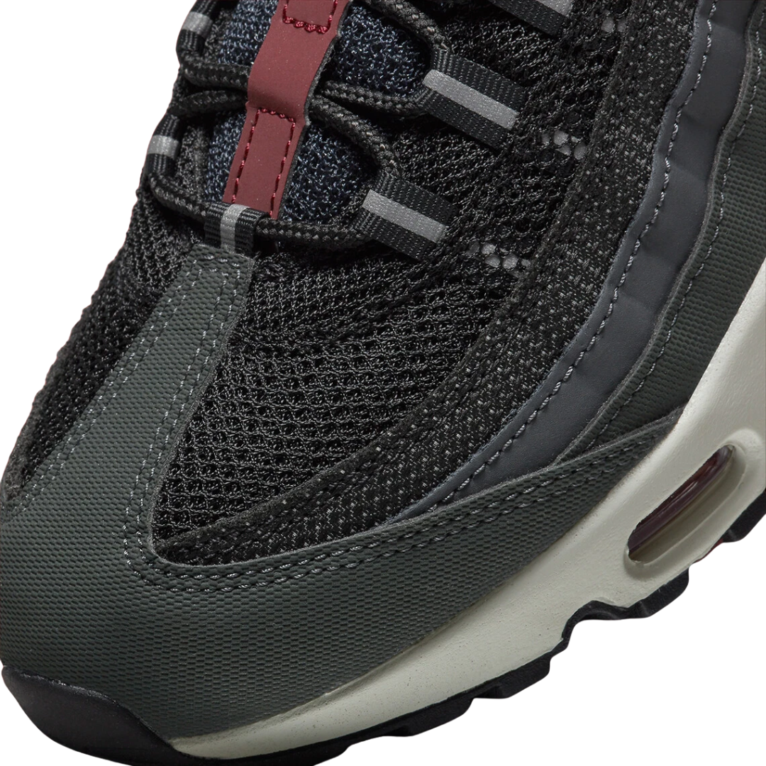 Nike Men’s Air Max 95 Shoes – DQ3982-001