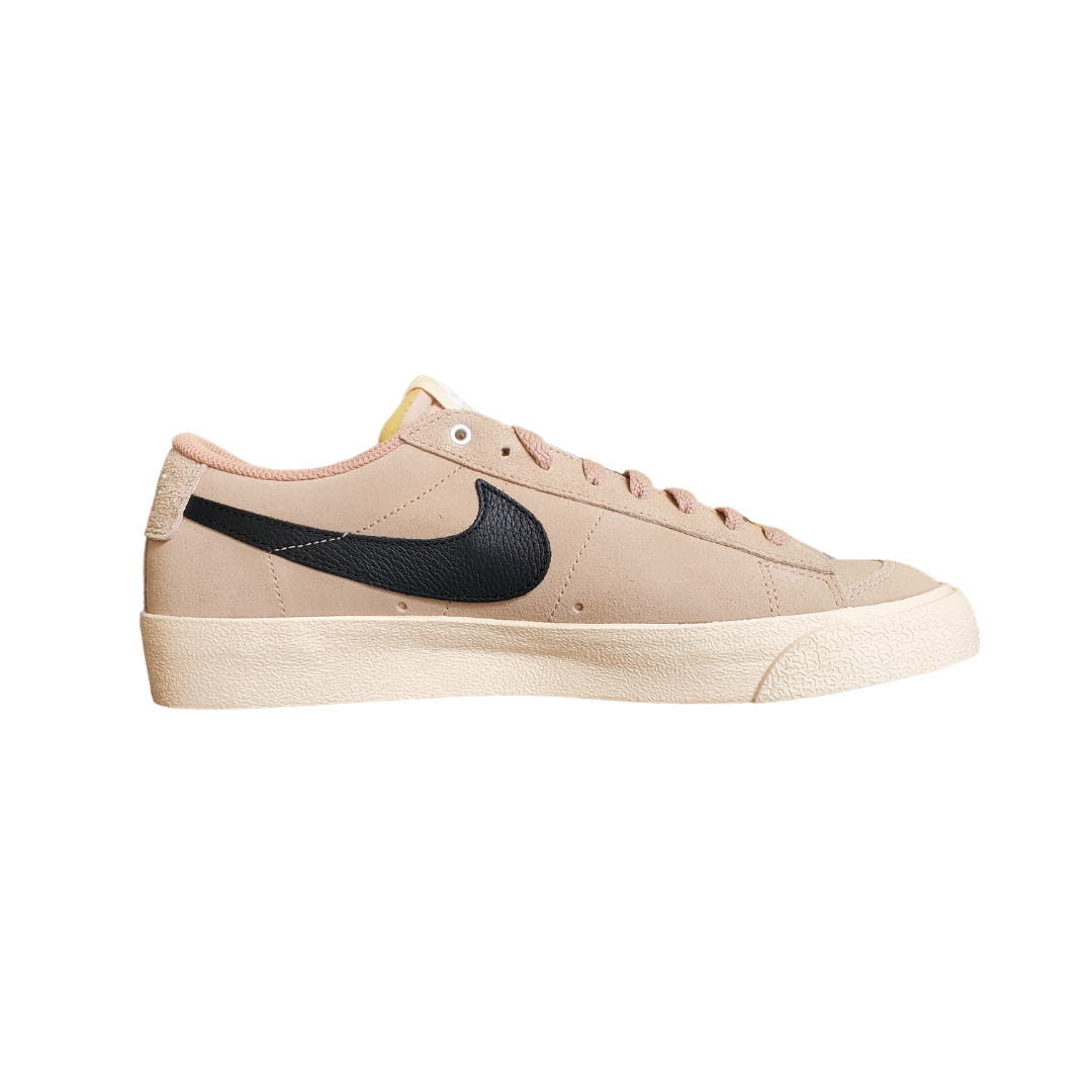 Nike Men's Blazer '77 Vintage Customized Shoe DQ9700-900