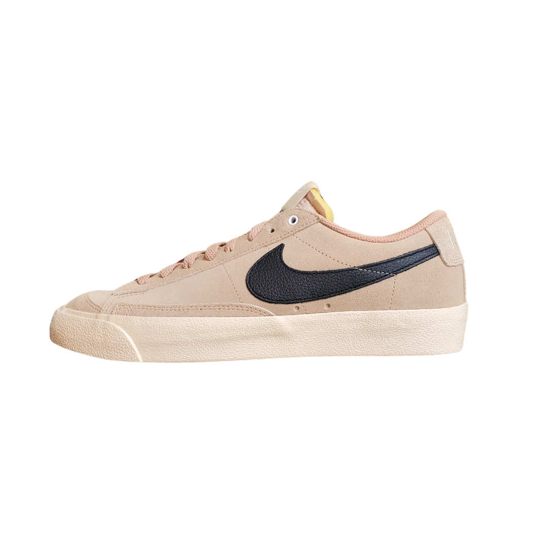 Nike Men's Blazer '77 Vintage Customized Shoe DQ9700-900