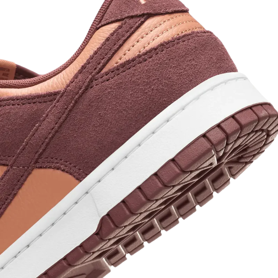 Nike Men’s Dunk Low Retro SE “Amber Brown” – FQ8249-200