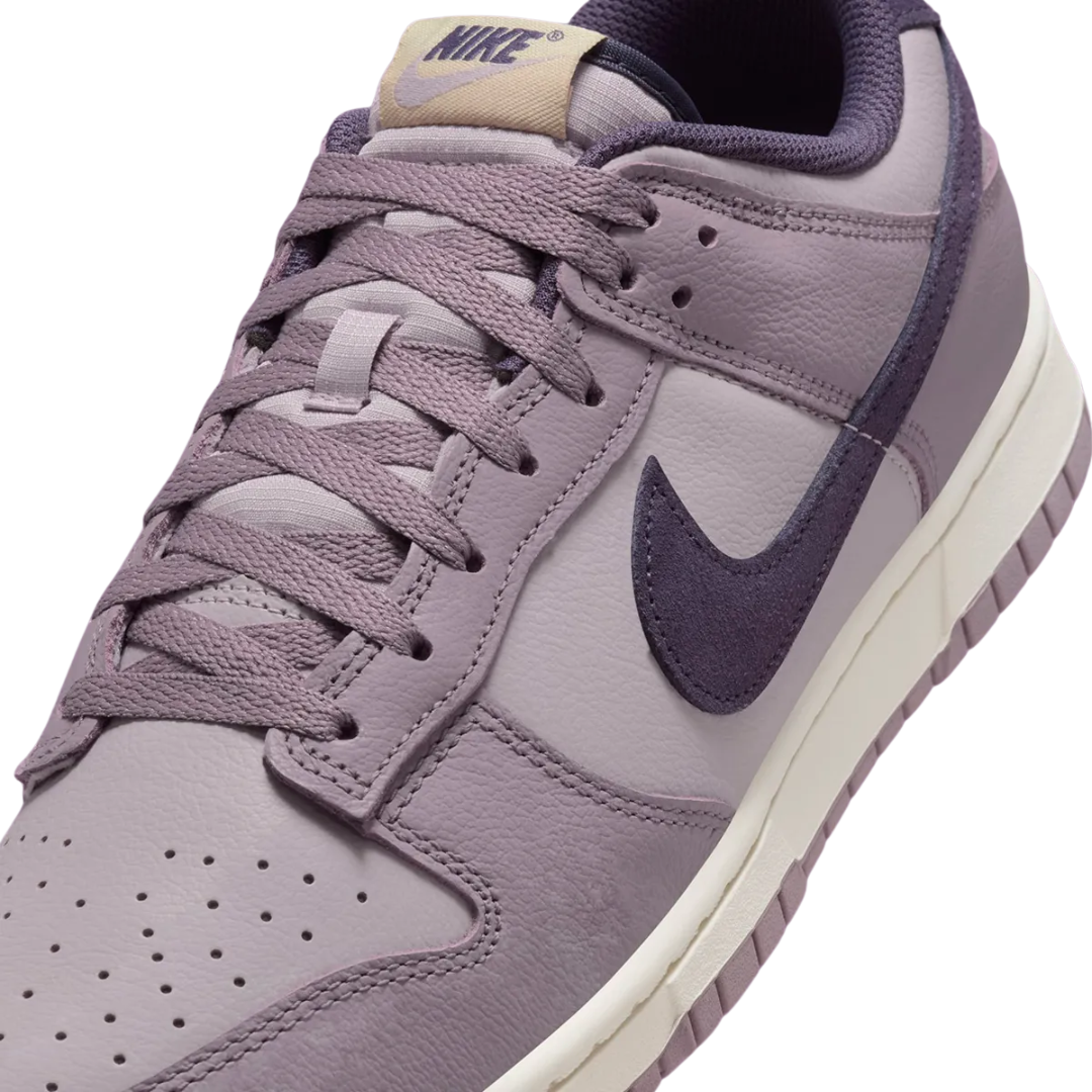 Nike Men's Dunk Low SE 'Light Violet Ore' Shoes  HQ3642-202