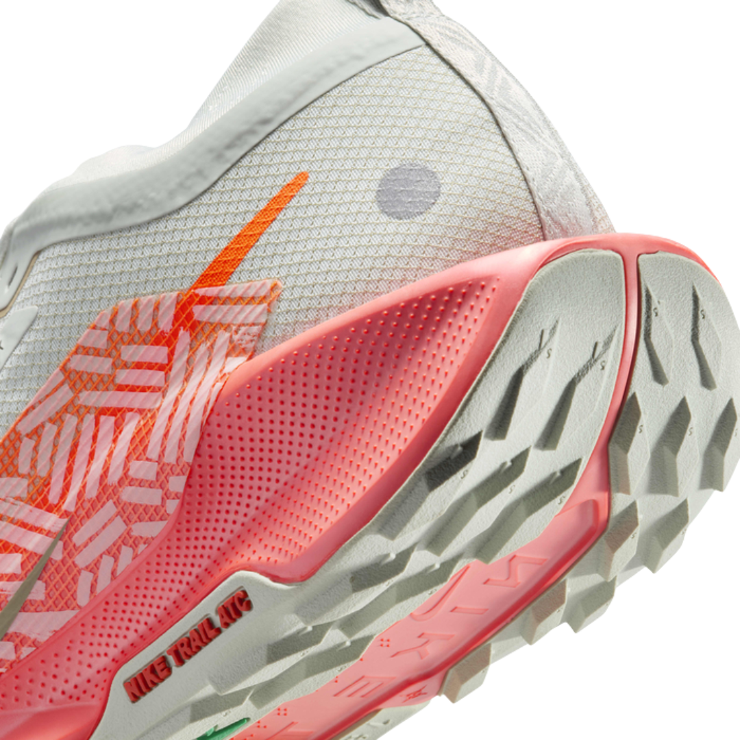 Nike Men’s Pegasus Trail 5 GORE-TEX Waterproof Trail Running Shoes – FQ0908-004