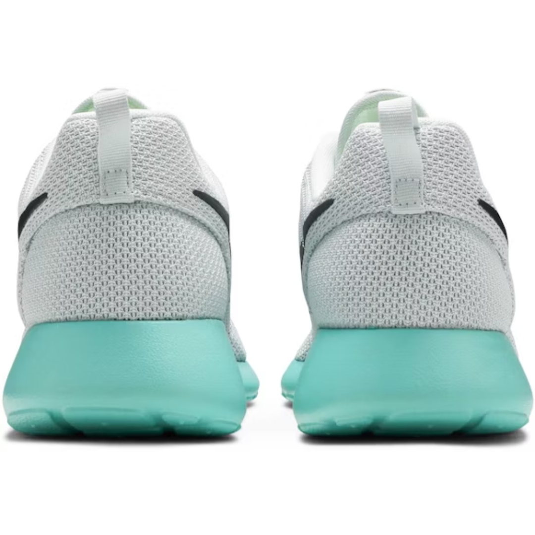 Nike Men’s Roshe One 'Calypso' Shoes – 511881-013