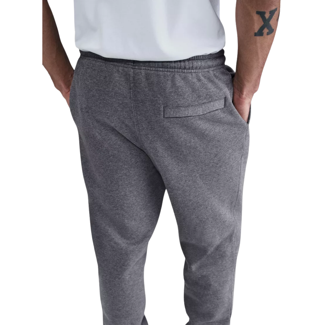 Nike Men's Sportswear Club Fleece Joggers – BV2671-071