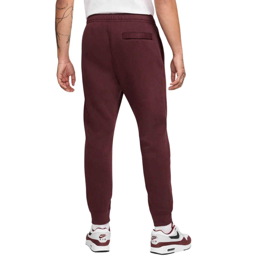 Pantalones deportivos de polar Nike Club BV2671-681