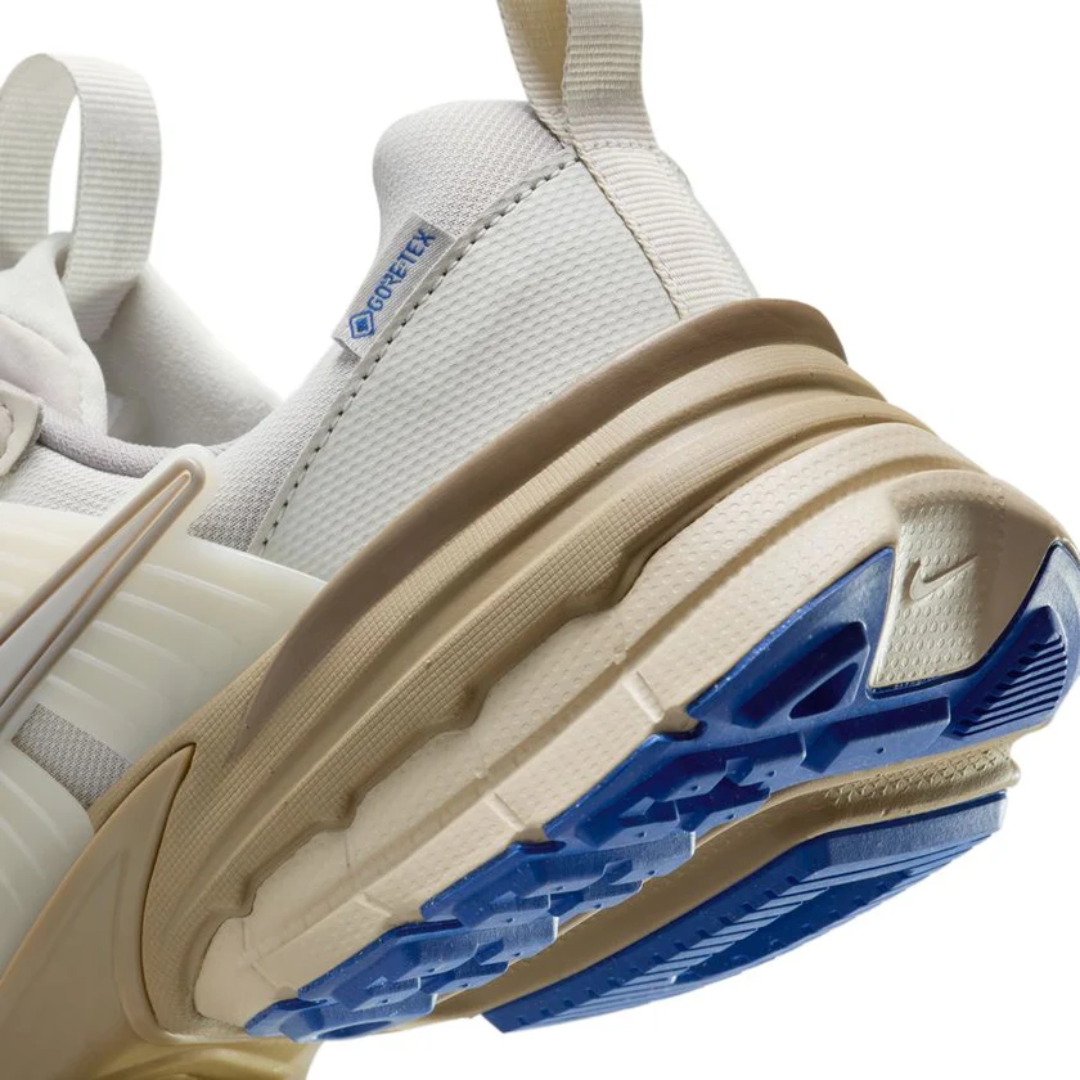 Nike Women's V2K Run GORE-TEX Running Shoes – Light Bone FZ2622-002