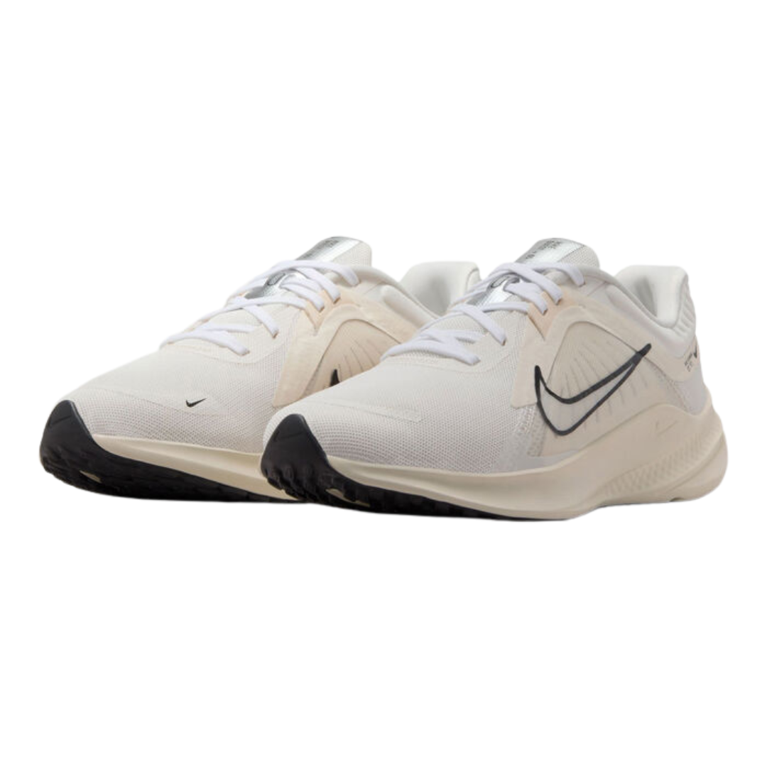 Nike Women's Quest 5 Road Running Shoes DD9291-104