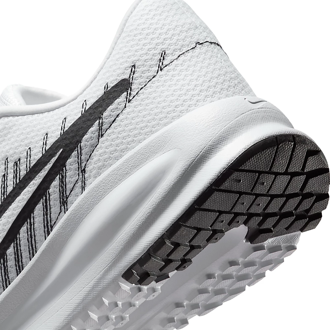 Nike Run Defy Men's Running Shoes - White - HM9594-102