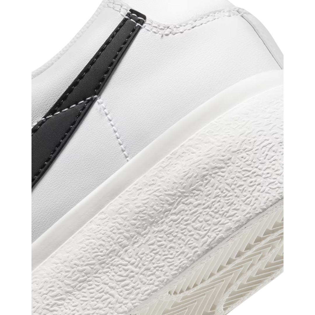 Nike Women’s Blazer Low Platform Shoes – DJ0292-101