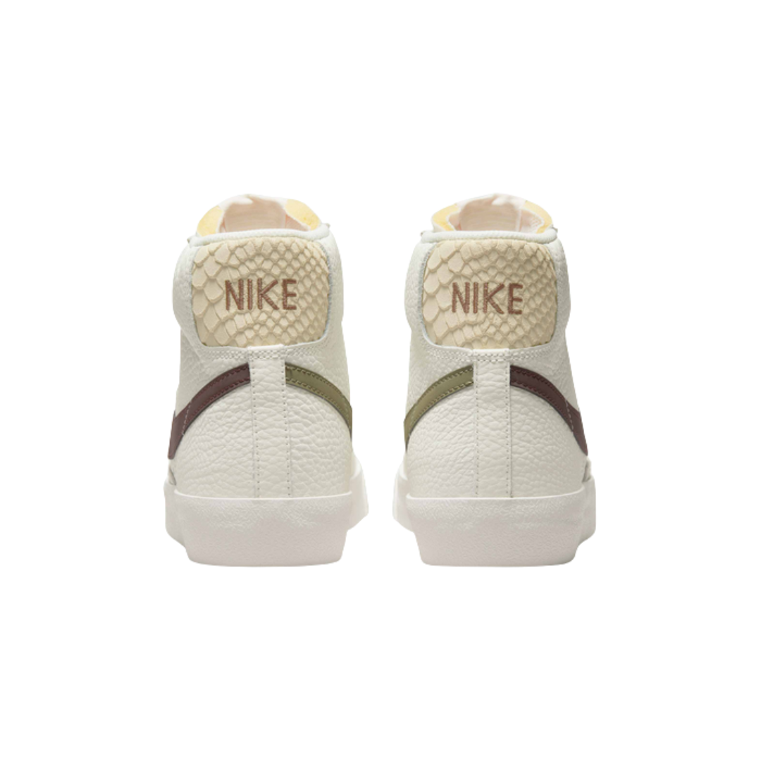 Nike Women’s Blazer Mid ’77 Shoes – FD0805-100