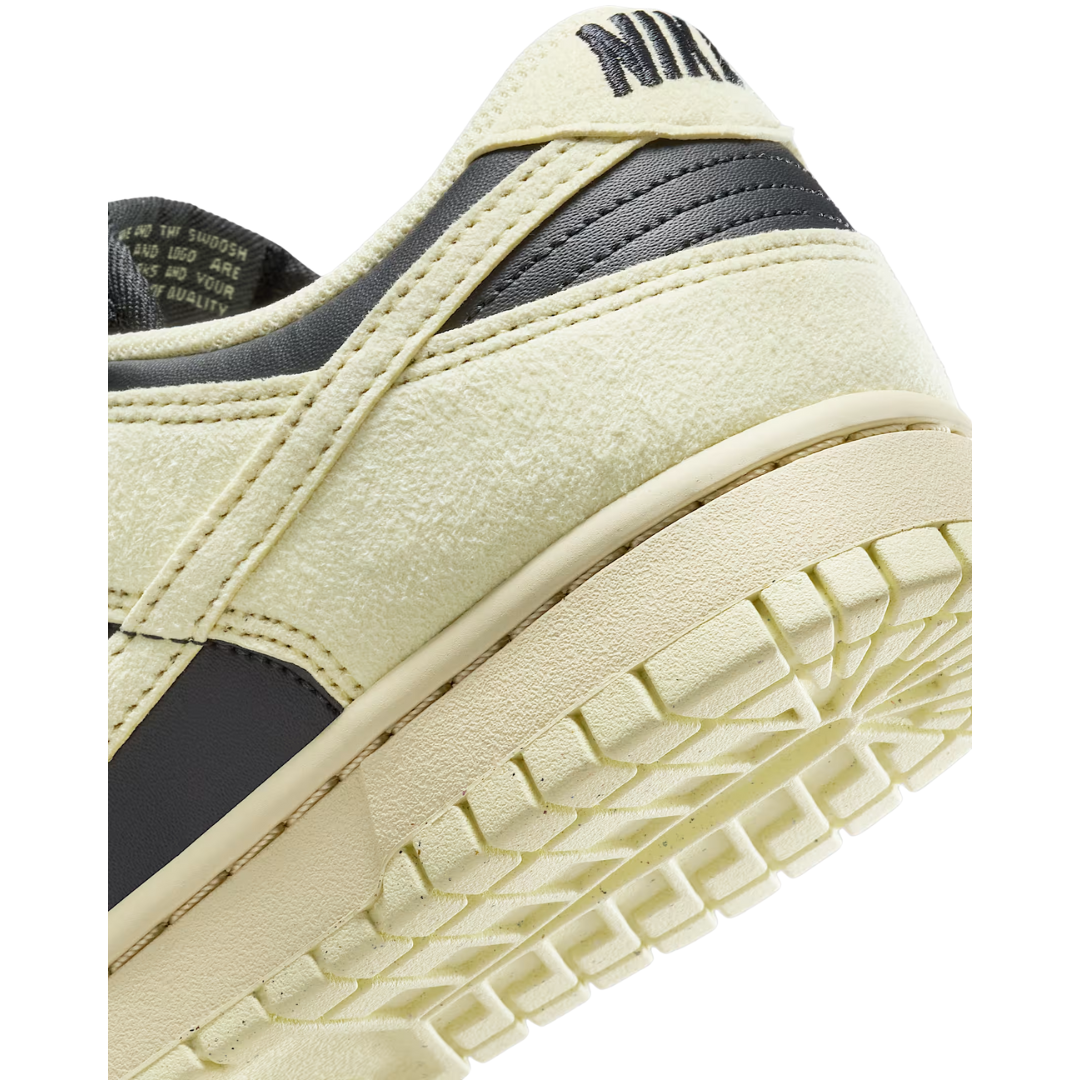 Nike Women’s Dunk Low Light Khaki Shoes – HJ7673-005
