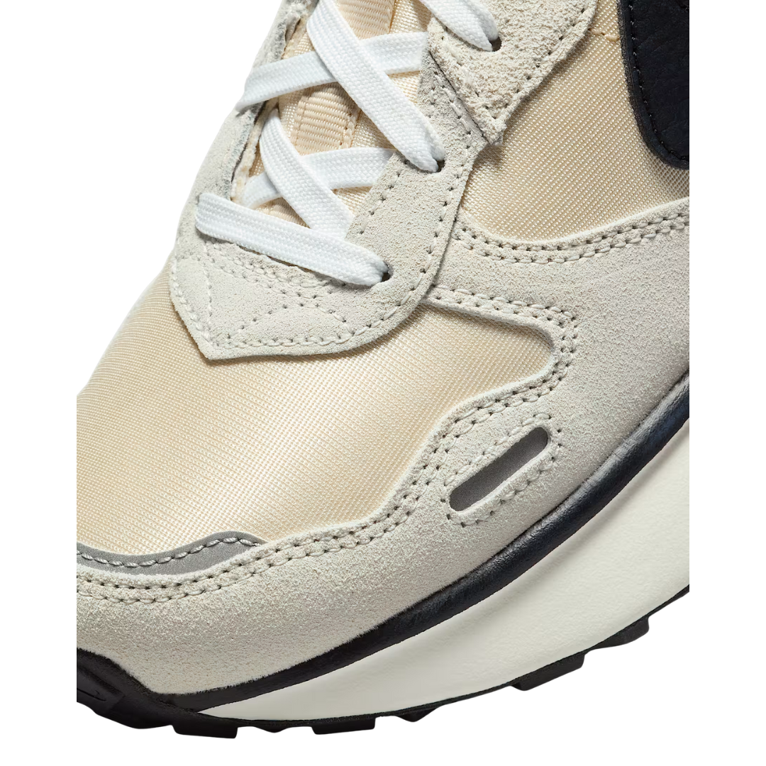 Nike Women’s Phoenix Waffle Shoes – FD2196-100
