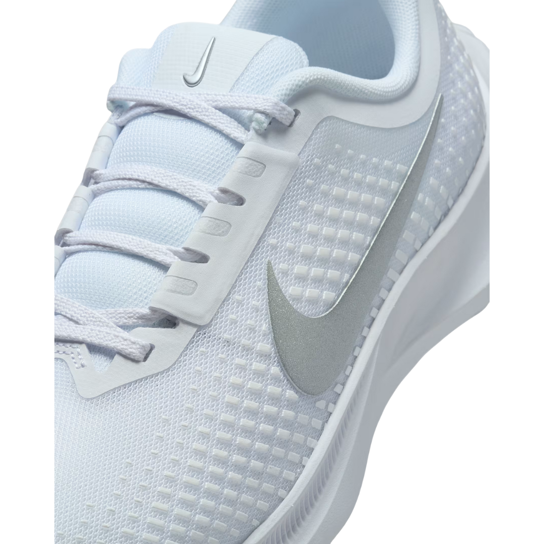 Nike Women’s Power Flight Cheerleading Shoes – FV6290-100