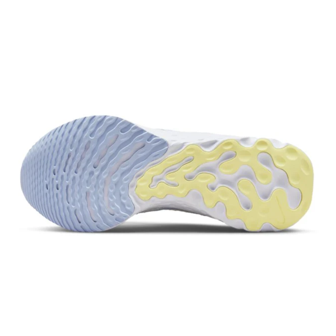 Nike Women’s React Infinity Run Flyknit 3 Shoes DD3024-100