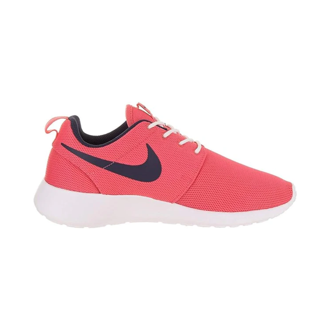 Nike Women’s Roshe One “Sea Coral” Running Shoes 844994-801