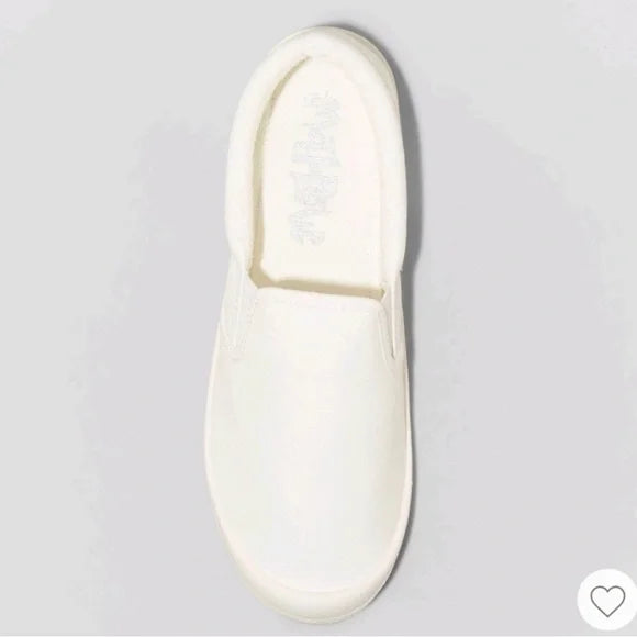 New Mad Love Kasandra Women's Canvas Sneakers Slip On White